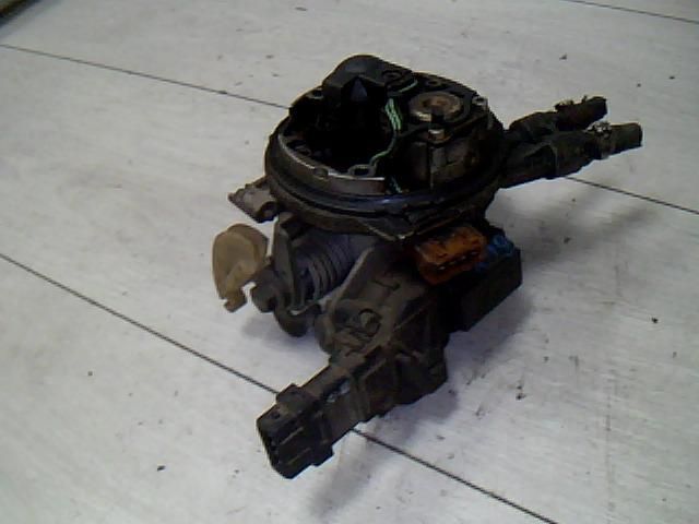 bontott RENAULT 19 Központi Injektor