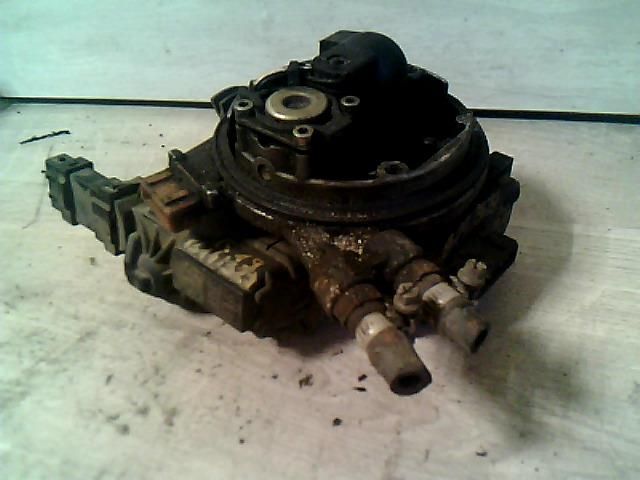 bontott RENAULT 19 Központi Injektor