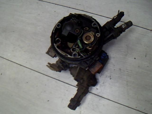 bontott RENAULT 19 Központi Injektor