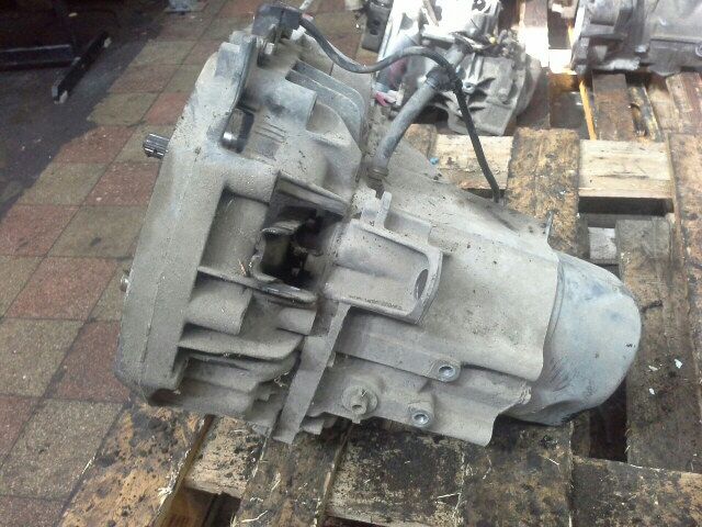 bontott RENAULT 19 Váltó (Mechanikus)