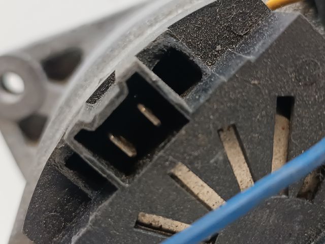 bontott RENAULT 19 Generátor