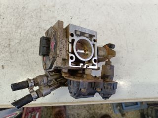 bontott RENAULT 19 Központi Injektor