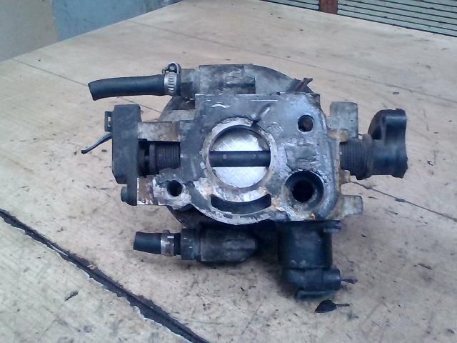 bontott RENAULT 19 Központi Injektor