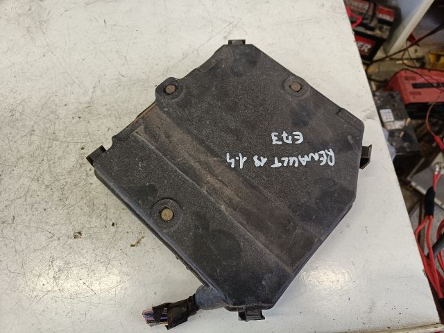 bontott RENAULT 19 Motorvezérlő