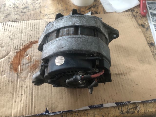 bontott RENAULT 19 Generátor