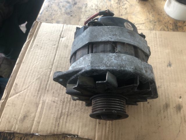 bontott RENAULT 19 Generátor