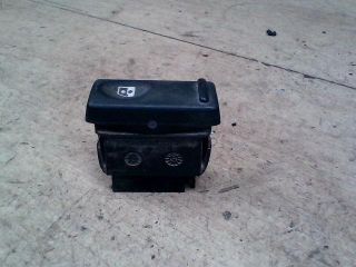 bontott RENAULT 19 Ablakemelő Kapcsoló (Pozíciófüggetlen)