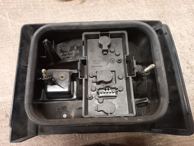 bontott RENAULT 19 Bal Alsó Hátsó Lámpa