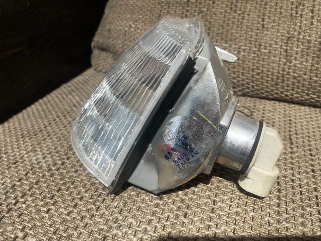 bontott RENAULT 19 Bal első Irányjelző