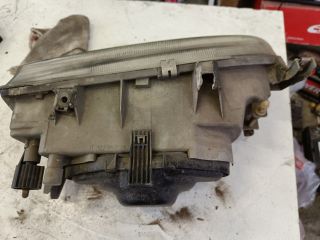 bontott RENAULT 19 Bal Fényszóró