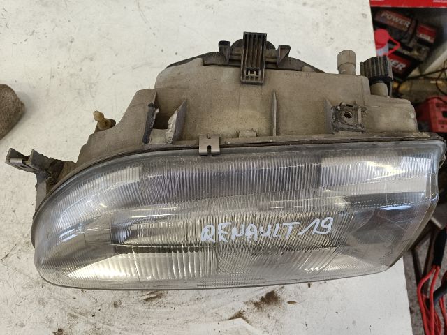 bontott RENAULT 19 Bal Fényszóró
