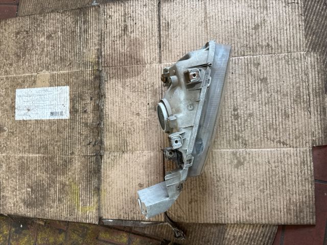 bontott RENAULT 19 Bal Fényszóró