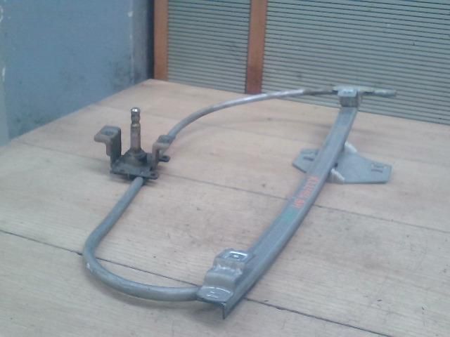 bontott RENAULT 19 Bal hátsó Ablakemelő Szerkezet (Mechanikus)