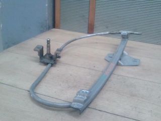 bontott RENAULT 19 Bal hátsó Ablakemelő Szerkezet (Mechanikus)