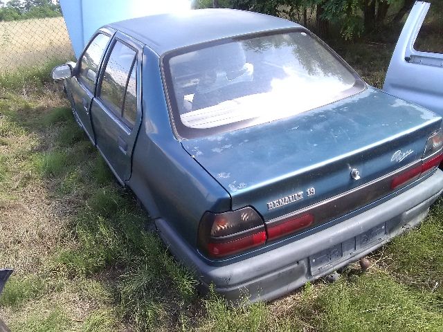 bontott RENAULT 19 Bal hátsó Ajtózár