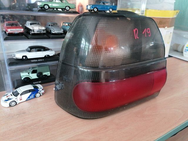 bontott RENAULT 19 Bal Hátsó Lámpa