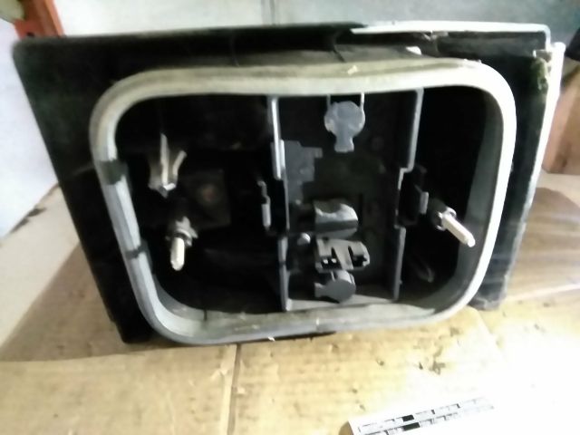 bontott RENAULT 19 Bal Hátsó Lámpa