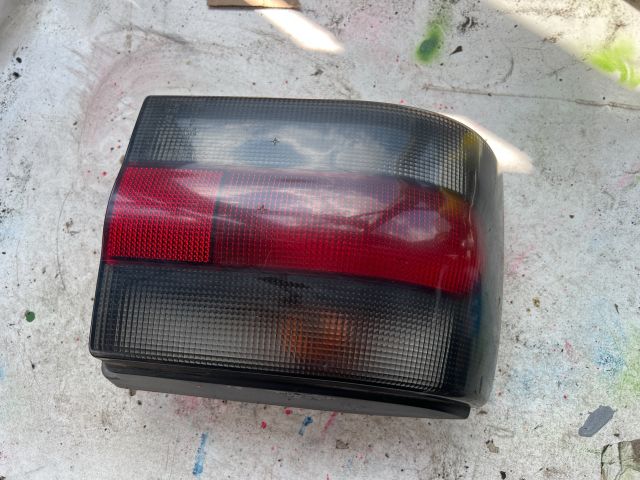 bontott RENAULT 19 Bal Hátsó Lámpa