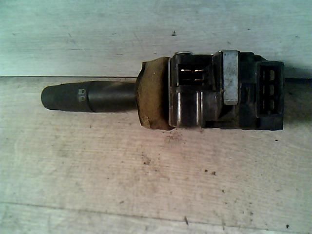 bontott RENAULT 19 Bal Kormánykapcsoló Irányjelző