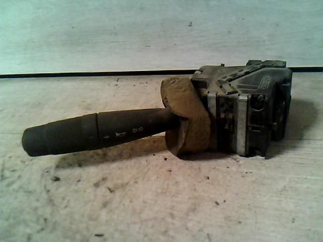 bontott RENAULT 19 Bal Kormánykapcsoló Irányjelző