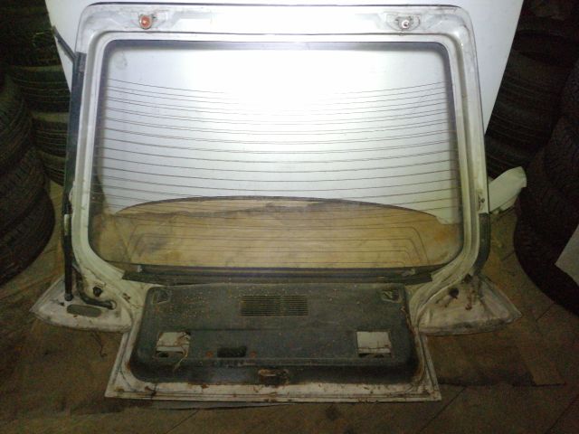 bontott RENAULT 19 Csomagtérajtó (Részeivel)