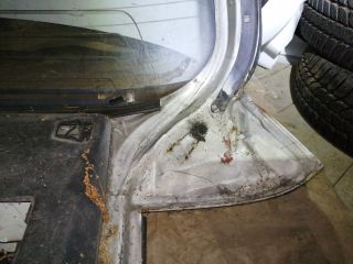 bontott RENAULT 19 Csomagtérajtó (Részeivel)