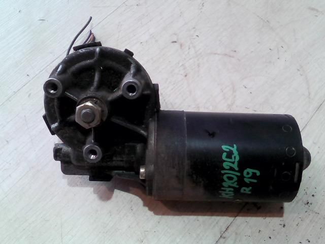 bontott RENAULT 19 Első Ablaktörlő Motor