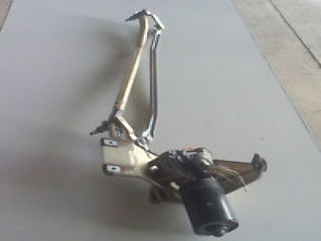 bontott RENAULT 19 Első Ablaktörlő Motor