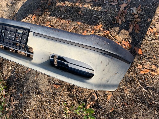 bontott RENAULT 19 Első Lökhárító (Részeivel)