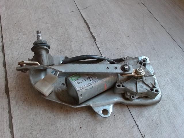 bontott RENAULT 19 Hátsó Ablaktörlő Motor