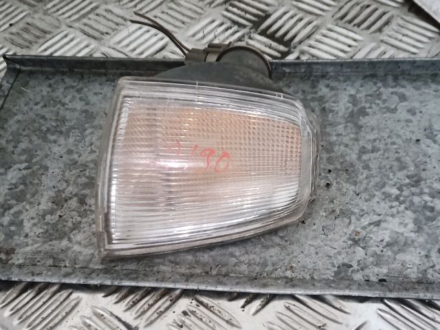 bontott RENAULT 19 Jobb első Irányjelző