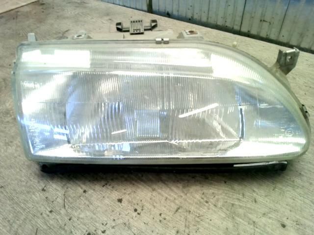 bontott RENAULT 19 Jobb Fényszóró