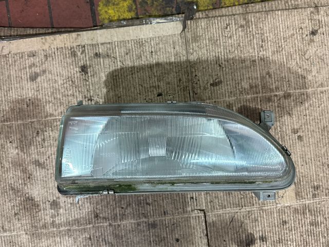 bontott RENAULT 19 Jobb Fényszóró
