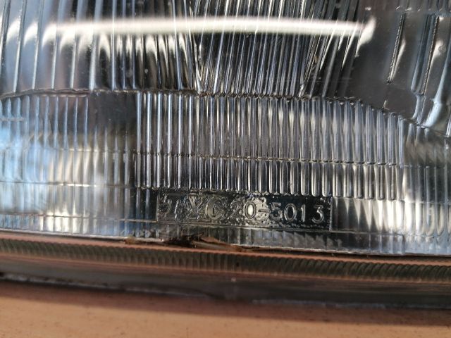 bontott RENAULT 19 Jobb Fényszóró