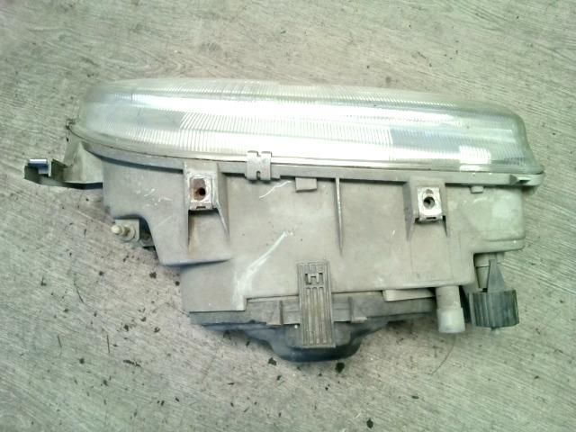 bontott RENAULT 19 Jobb Fényszóró