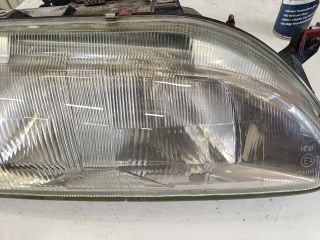 bontott RENAULT 19 Jobb Fényszóró