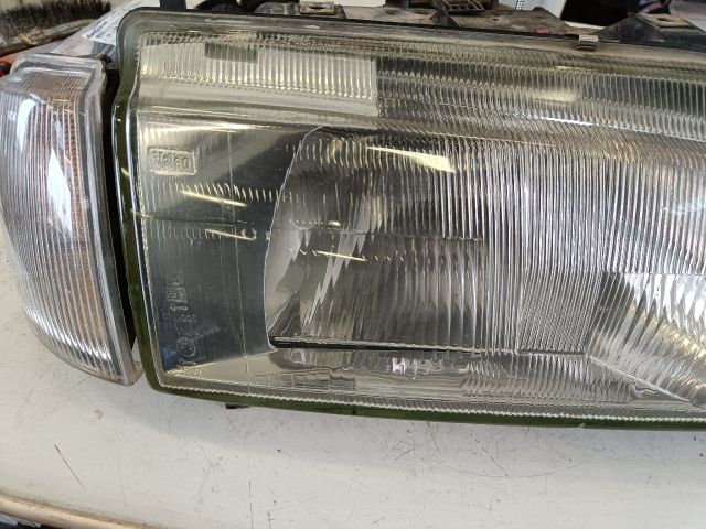 bontott RENAULT 19 Jobb Fényszóró