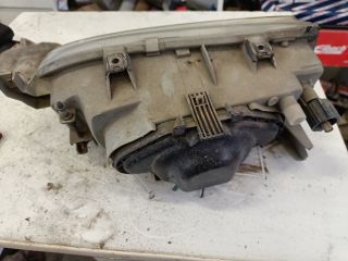 bontott RENAULT 19 Jobb Fényszóró