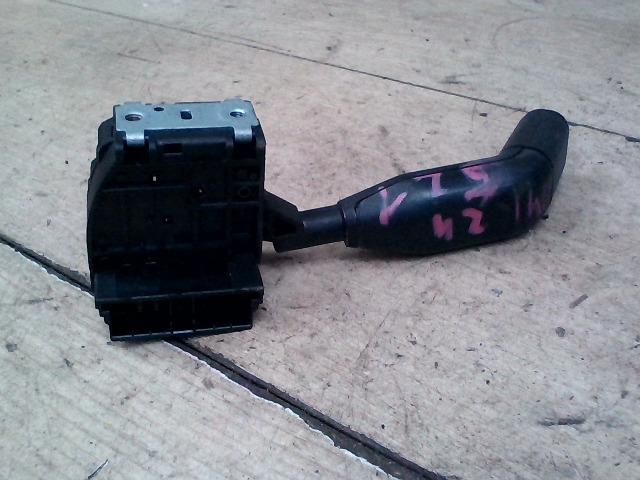 bontott RENAULT 19 Jobb Kormánykapcsoló Ablaktörlő