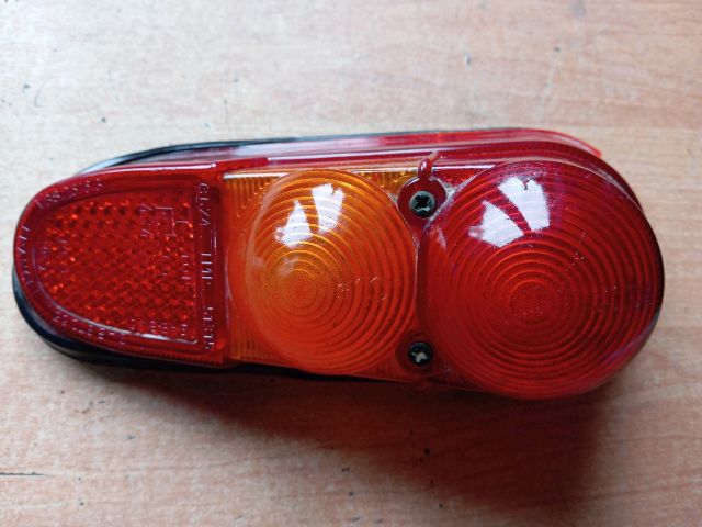 bontott RENAULT 4 Bal Hátsó Lámpa