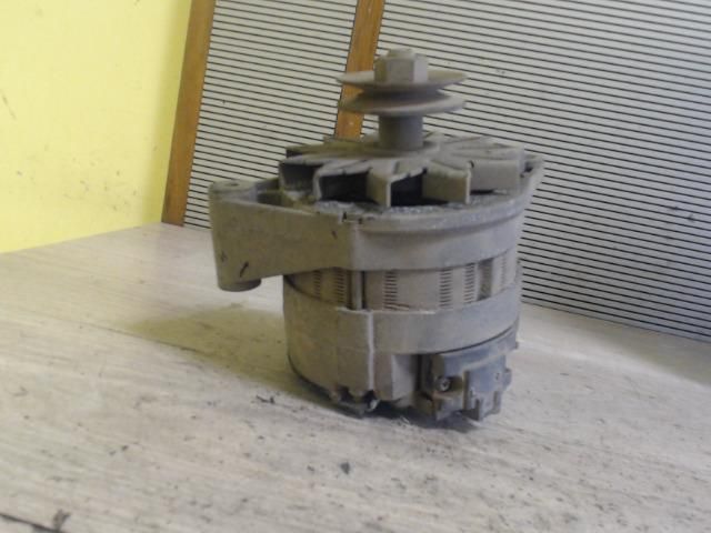 bontott RENAULT 5 Generátor