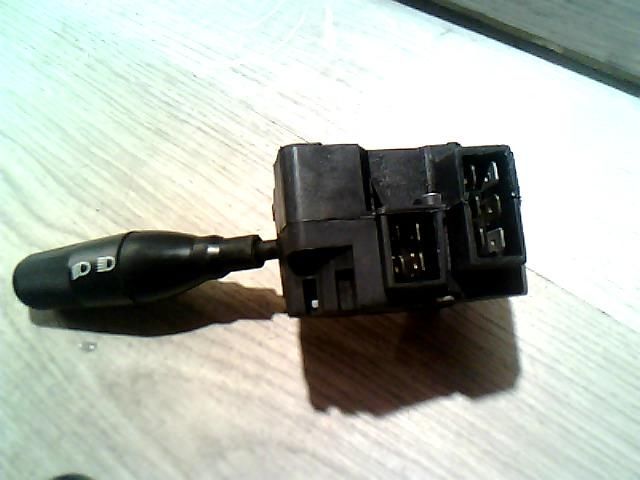 bontott RENAULT 5 Bal Kormánykapcsoló Irányjelző