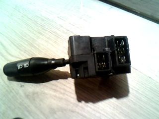 bontott RENAULT 5 Bal Kormánykapcsoló Irányjelző