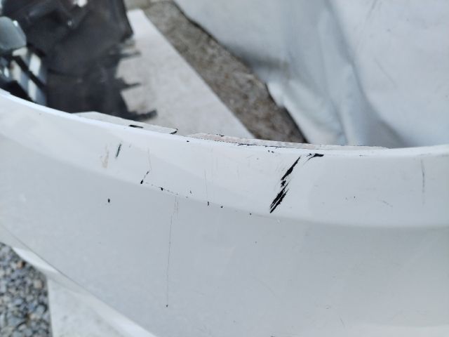 bontott RENAULT ALASKAN Első Lökhárító (Üresen)