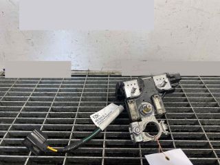 bontott RENAULT ARKANA I Biztosítéktábla Motortér