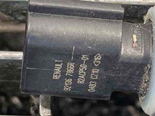 bontott RENAULT ARKANA I Jeladó (Magában)