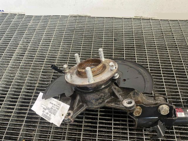 bontott RENAULT ARKANA I Jobb első Csonkállvány