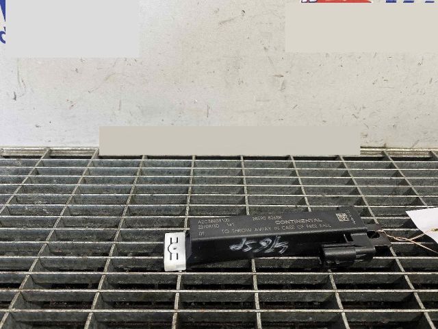 bontott RENAULT ARKANA I Antenna Erősítő