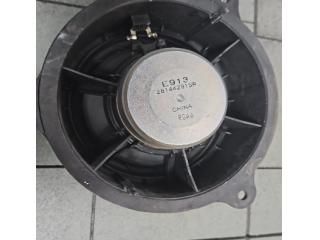 bontott RENAULT ARKANA I Bal első Hangszóró