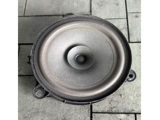 bontott RENAULT ARKANA I Bal hátsó Hangszóró